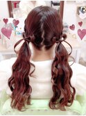 かわいいヘアメ　ヘアリボン　波巻き　ロングヘア　ツインテール