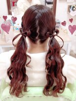 ジャルダンドフルー(Jardin de fleurs) かわいいヘアメ　ヘアリボン　波巻き　ロングヘア　ツインテール