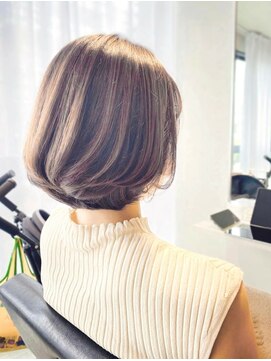 アン たまプラーザ(un) 大人ボブ+ツヤ感イルミナカラー+髪質改善オージュア