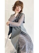 トゥーリ 薬院店(tuuli)&nbsp;大人かわいいくびレイヤーグレージュシルキーベージュミディ◆