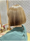ダブルカラーショートボブインナーカラーハイライトケアブリーチ