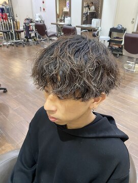 ヘアーアンドメイク ビス(HAIR&MAKE bis) スパイラルパーマ/メッシュ/メンズパーマ