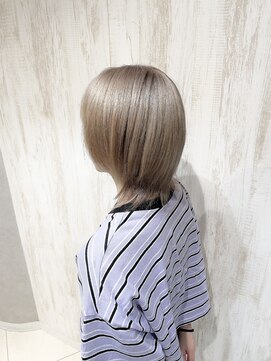 ゼルレーヴ(ZELE reve) 外はねボブ