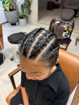 ヘイハッピー ヘアーラウンジ(HEY HAPPY hair lounge) コーンロウ