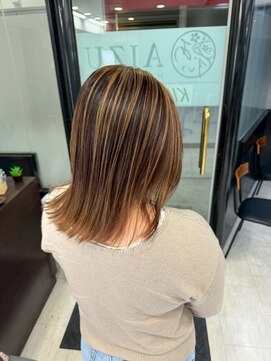 アイズ 本厚木(AIZU) 白髪ぼかしハイライト