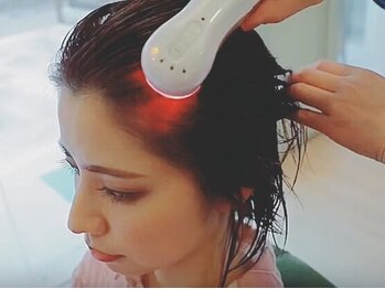 アフェプラス 樟葉店(affe+)の写真/最先端の『ヒト幹細胞培養液』と専用マシンを使用したヘアケアでお悩み解消！頭皮を活性化させ健康な状態へ