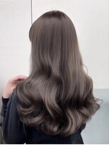 イル(iLe.)&nbsp;ミルクティーベージュブリーチなしダブルカラーレイヤーカット