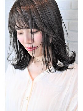 ネウィ ハウオリ 札幌駅前(newi hau'oli) セミロング×透け感シースルーバング