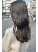 大人かわいいうる艶ベージュカラー