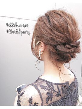 トゥエンティ ファイブ(TWENTY FIVE) 後れ毛ありのアップスタイル/名定