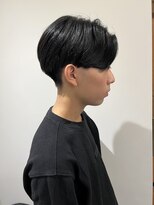 リリアーナ(LILIANA)&nbsp;センターパート　ニュアンスパーマ　メンズ縮毛矯正