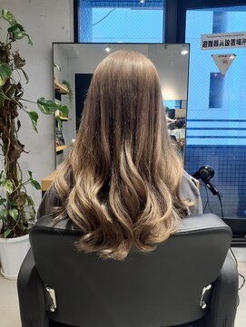 エイト 藤沢店(EIGHT fujisawa) ミルクティーベージュ【藤沢】