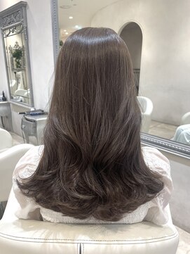 ザックラフィネ(ZACC raffine) 柔らかいグレージュ