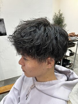 シードバイシャムロック(SEED by Shamrock) ツイスト弱めツイスパ　SEED 横浜駅