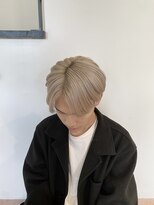 ネイロバイマージ(merge)&nbsp;センターパート × ホワイトカラー