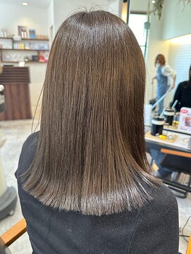 オーバルヘアー(OVAL hair) 艶髪ストレート/ブラウン