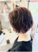 ミディアムレイヤーボブのゆるふわパーマ