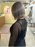 【loje】ホワイトグレージュ/切りっぱなしワンレンボブ
