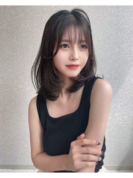 リリー(Lilley) くすみベージュ×姫カットレイヤー×韓国風巻き【ayana】