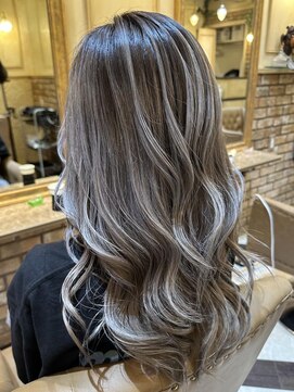 エレン バイ アルティナ(Ellen by artina) 24/グレージュ/グラデーションカラー/バレイヤージュ