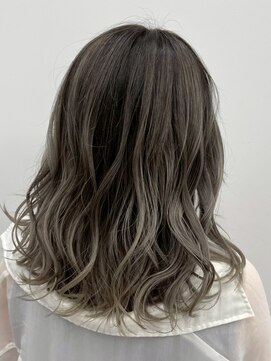 イース バイ アンブルリュクス 北千住(Ease by amble luxe) グラデーションカラー