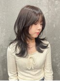 寒色×レイヤーカット