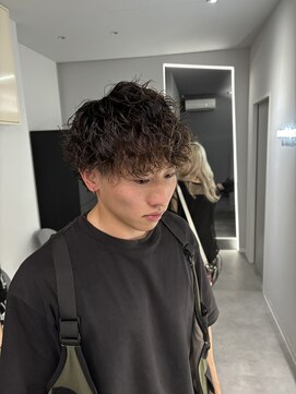 ナンバー 竪町(number+) 韓国風ツイスパ×マッシュウルフ清潔感無造作束感スタイル