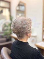 ヘアー グリーン(hair green) 根元ふんわり・女性らしさ際立つ大人上品ショートヘア