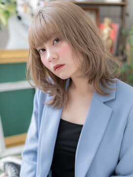 カバーヘア ブリス 志木南口駅前店(COVER HAIR bliss) くせ毛風カール外国人風スモーキーカラーh4志木10代20代30代