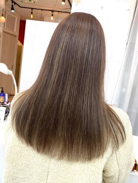 バランス 原宿 表参道(balance) ヘーゼルベージュハイライト×レイヤー YUKA