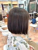 ブルーム コスタ(Blume COSTA)&nbsp;パツっとラインのクールボブ