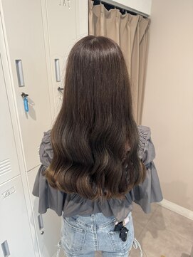 ウルカ 北浦和西口店(ulQua) アッシュベージュ ロング セミロング レイヤー 北浦和