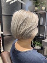 ポノ(Pono) グレーカラートリプルカラーハンサムショートショートカット