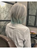グランヘアー 豊岡店(GRAN HAIR)&nbsp;ペールブルーのグラデーションカラー
