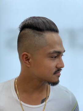 クレスト 草津店(CREST) バーバースキンフェード