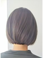 エミュスト(Emuest) 上品なシルエット大人ボブ