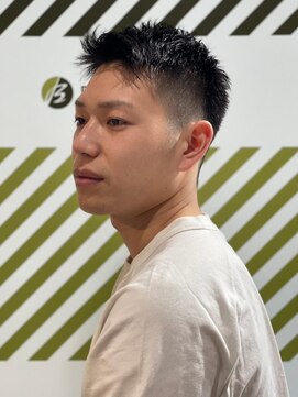 バーバーバー 四谷(BARBER-BAR) 大人の刈り上げスタイル