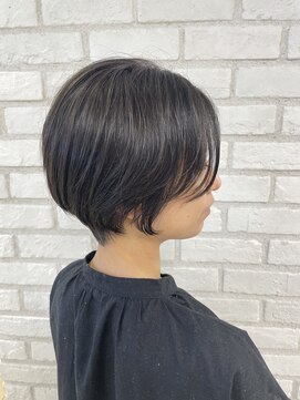 アッシュ 稲田堤店(Ash) 丸みショートボブ