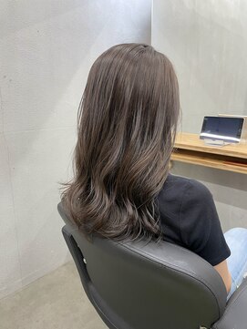 エヌ(N) アッシュグレージュ