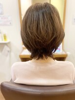 フリージア(freesia) 30代40代50代/ふんわりスタイル/艶髪ヘア/大人可愛い