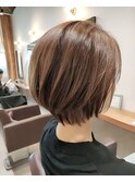 ショートボブ