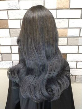 白髪が気になり始めた方やオシャレ染めをしたいけど白髪も気になる…そんな貴女に◎人気のカラーをご提案＊