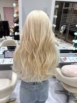 リー 梅田(Lee)&nbsp;ホワイトブリーチ/ブリーチ3回～/ケアブリーチ/透明感カラー