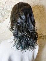 フロール 上大岡(Flor)&nbsp;【Flor_上大岡】*インナーカラー＋ネイビー×アッシュグレージュ