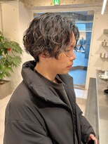 ダブ アオヤマ(DaB AOYAMA)&nbsp;マッシュパーマ　センターパート　メンズパーマ