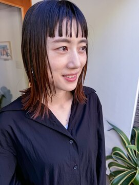 シツ(situ) ボブ　レイヤーボブ　ワイドバング　マロンブラウン