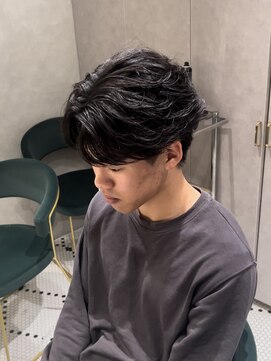 ゼスト リル 新宿(ZEST lill) ニュアンスパーマスペインカールフェザーパーマメンズパーマ