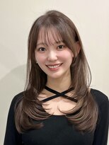 ユニコ(unico)&nbsp;韓国風/レイヤー/小顔/前髪カット/髪質改善/グレージュ/透明感