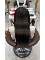 ロンド レア 天神大名店(Lond Le’a)&nbsp;ホワイトブロンド/外ハネボブ/美髪/ワイドバング/ブルーブラック