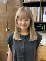 ダーツサンジョウ(DARTS sanjyo) レイヤーと相性のいいブロンドヘア